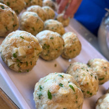 Lade das Bild in den Galerie-Viewer, NEUJAHRS LUNCH · 03.01.2027